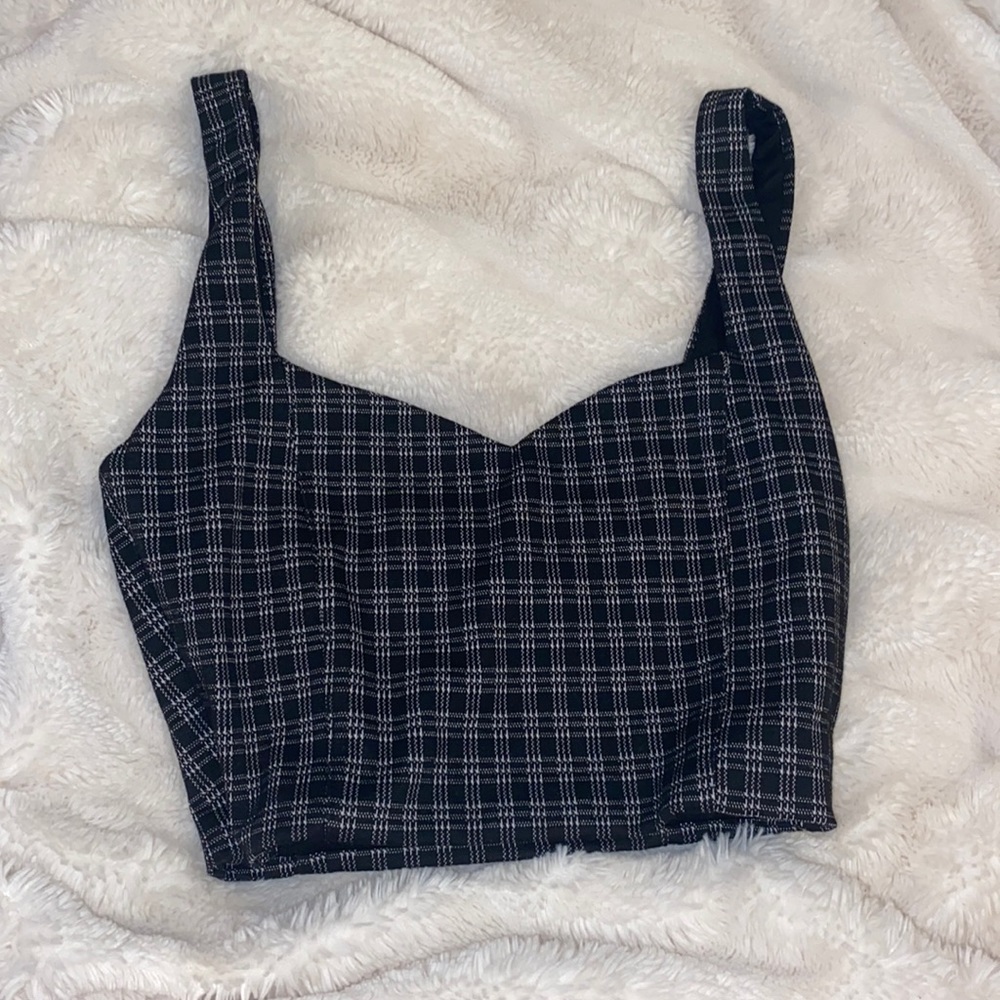 black and white tank top